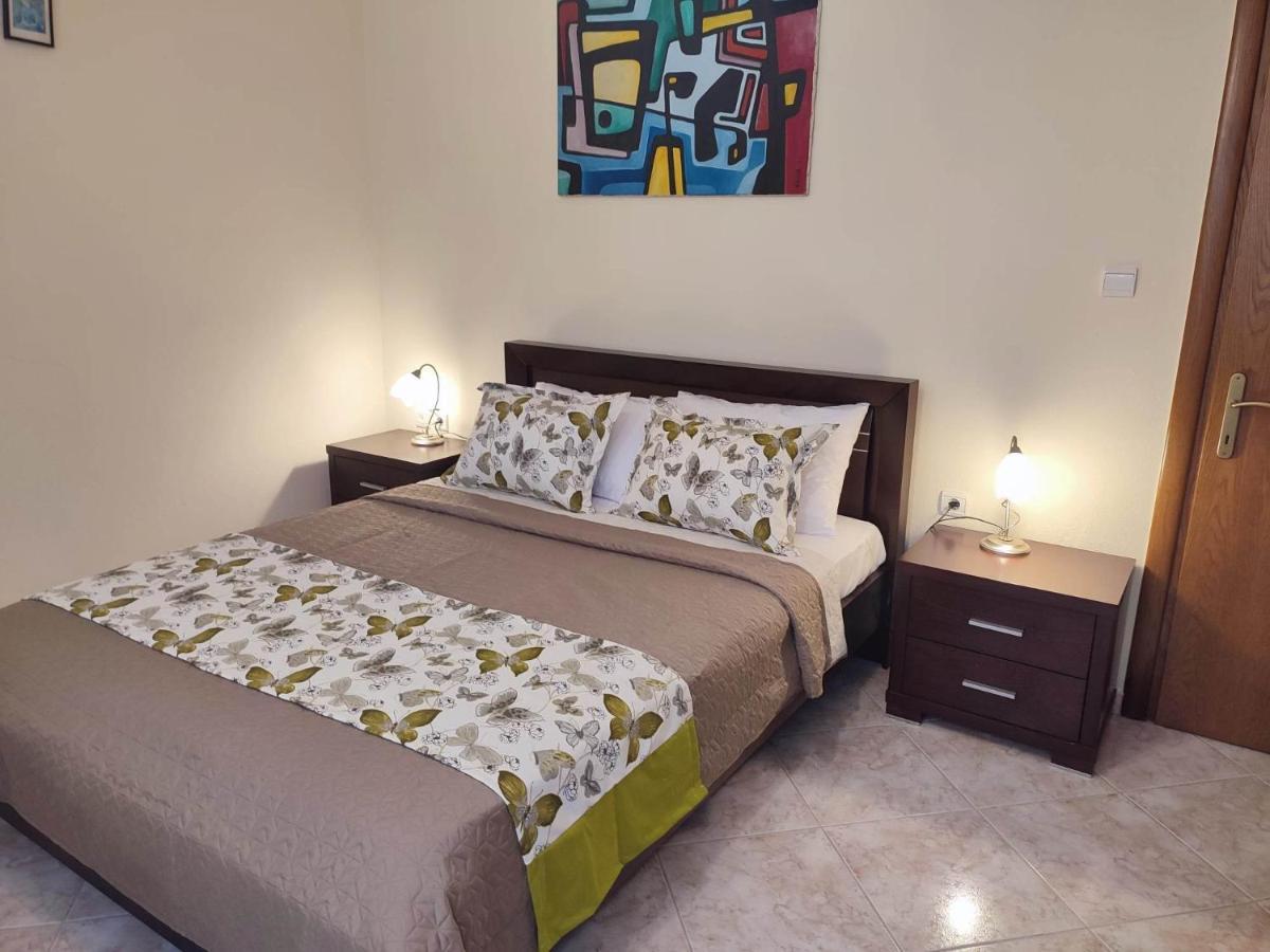 Artemis Luxury Villa Palaiontsiflikion Bagian luar foto