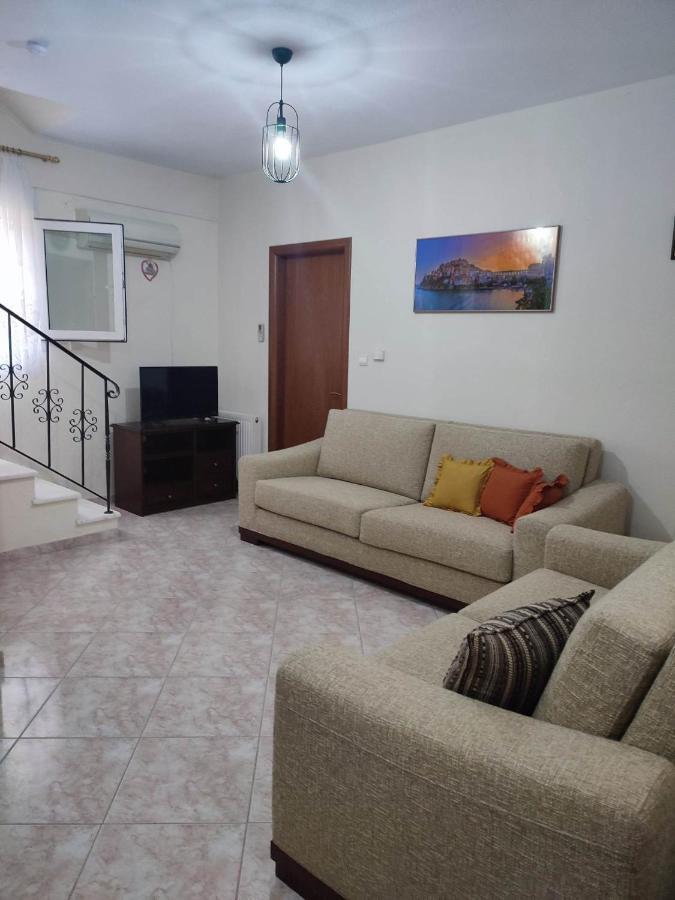 Artemis Luxury Villa Palaiontsiflikion Bagian luar foto